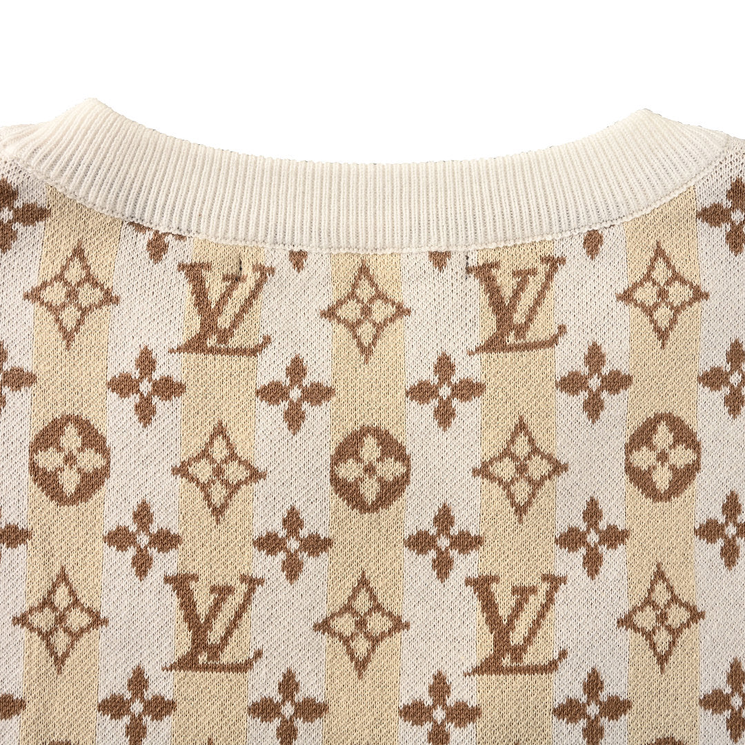 Louis Vuitton Short-Sleeve Monogram T-Shirt – Modern Essential